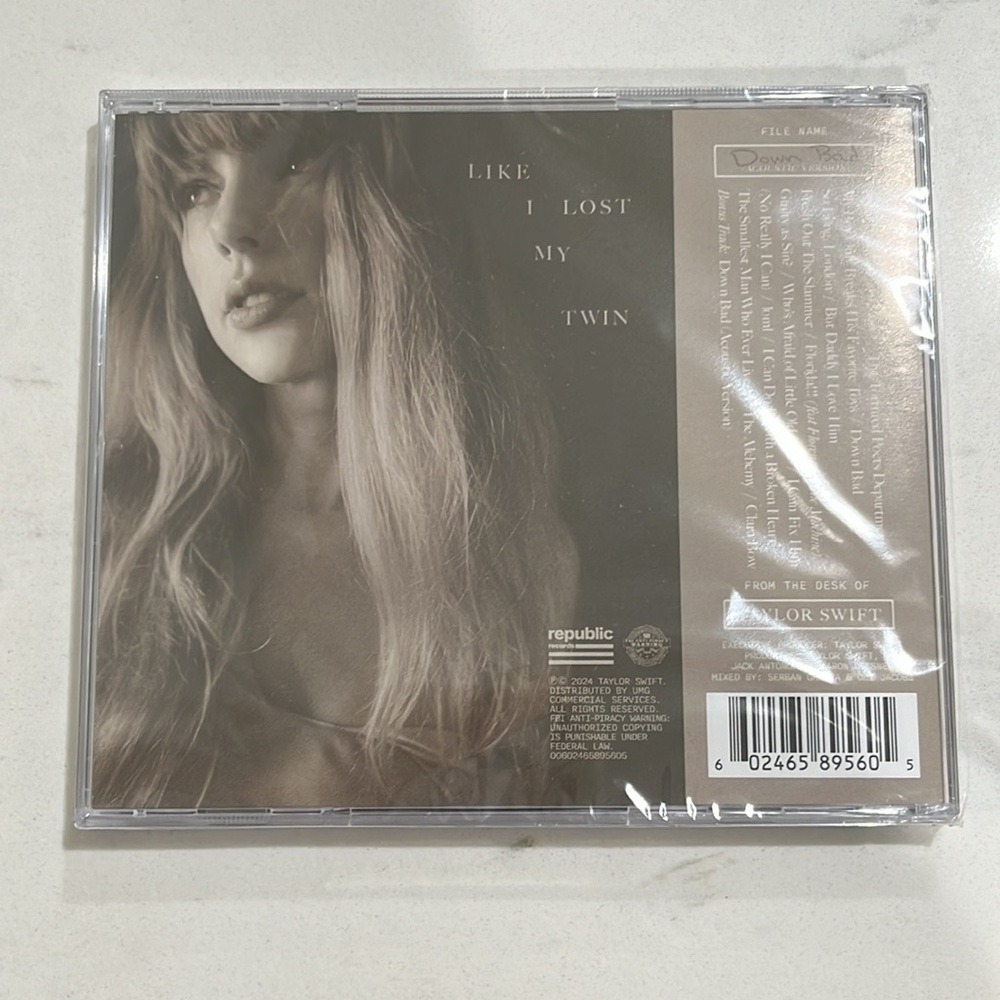 ❤️ TTPD Tortured Poets Department CD + Bonus Track ‘Down Bad’ (Acoustic) - Picture 2 of 3